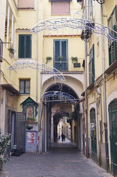 Allée Typique Dans Vieille Ville Salerne Italie — Photo