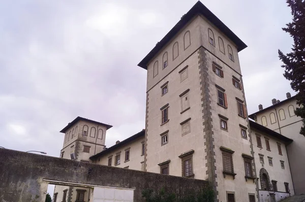ヴィラ アンブロジャーナ 元精神司法病院 モンテルポ フィオレンティーノ トスカーナ イタリア — ストック写真