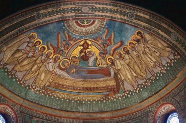 Chiusi San Secondiano katedralinin iç, Toskana, İtalya