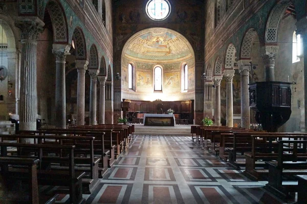 Interiören San Secondiano Cathedral Chiusi Toscana Italien — Stockfoto