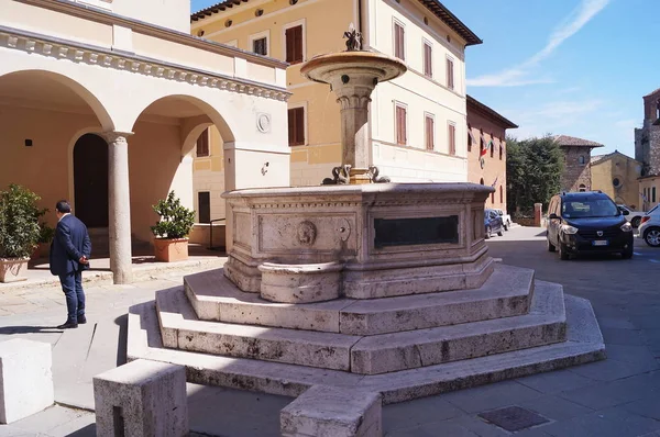 September Square Chiusi Tuscany Italy — 스톡 사진