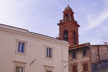 Santa Maria Maddalena kilisesinin çan kulesi, Castiglione del Lago, Umbia, İtalya