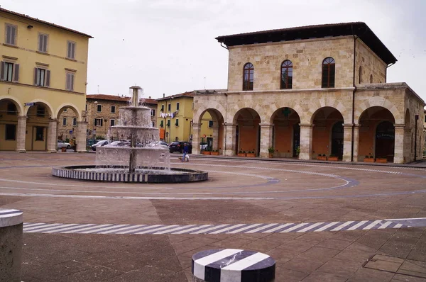 Площадь Арнольфо Камбио Колле Валь Эльза Тоскана Италия — стоковое фото