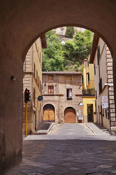 Типичная Улица Colle Val Elsa Тоскана Италия — стоковое фото