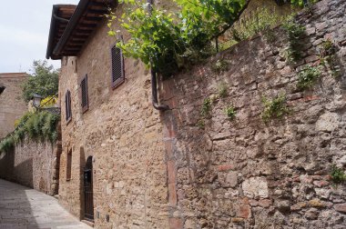 Colle Val d'Elsa'nın tipik caddesi, Toskana, İtalya