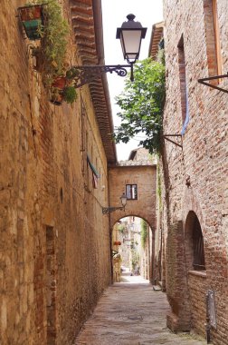 Colle Val d'Elsa'nın tipik caddesi, Toskana, İtalya