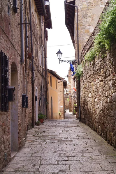 Типичная Улица Colle Val Elsa Тоскана Италия — стоковое фото