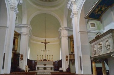 Colle Val d'Elsa katedralinin iç kısmı, Toskana, İtalya