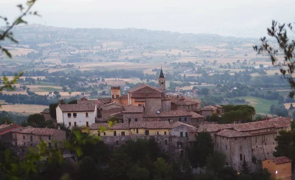 Veduta Giano Dell Umbria All Alba — Foto Stock