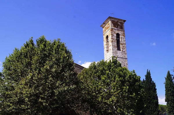 サンタ マリア ロサリオ教会の鐘楼 ポッジョ カイアーノ トスカーナ州 イタリア — ストック写真