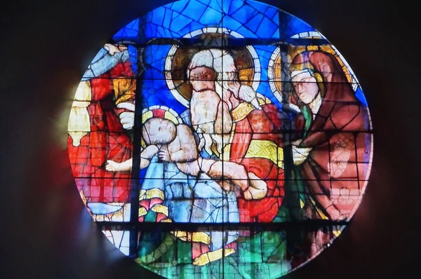 Полихромированные Стеклянные Окна Катерах Флоренции Италия — стоковое фото