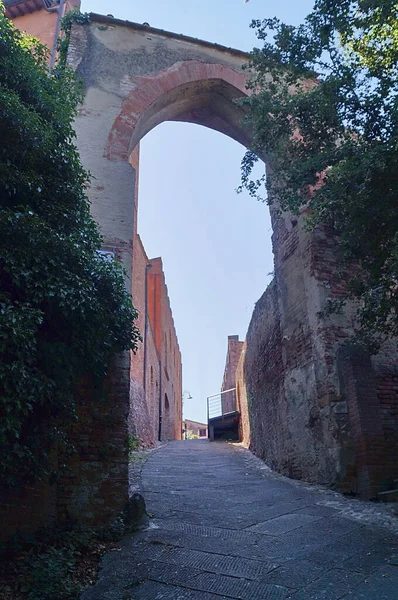 Porte Alberti Dans Ville Médiévale Fortifiée Certaldo Toscane Italie — Photo