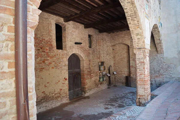 Patio Del Palacio Pretorio Del Vicariato Antiguo Pueblo Medieval Certaldo — Foto de Stock