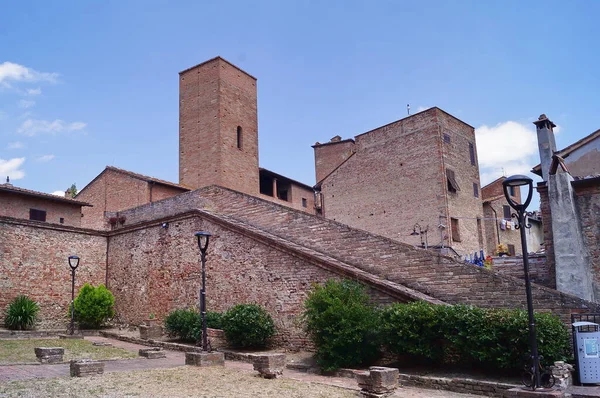 Glimp Van Het Oude Middeleeuwse Dorp Certaldo Toscane Italië — Stockfoto