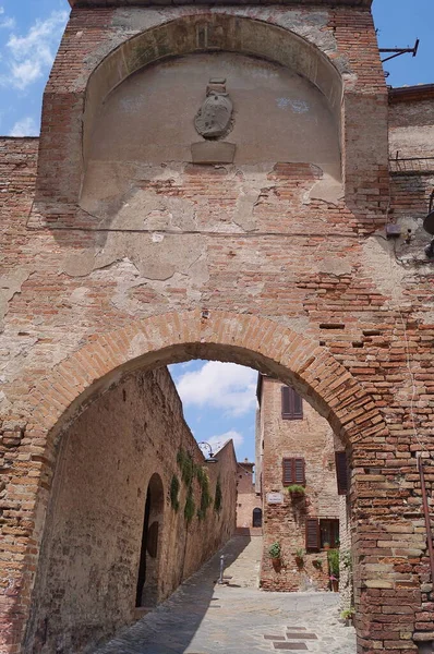 Brama Słońca Starożytnej Średniowiecznej Miejscowości Certaldo Toskania Włochy — Zdjęcie stockowe
