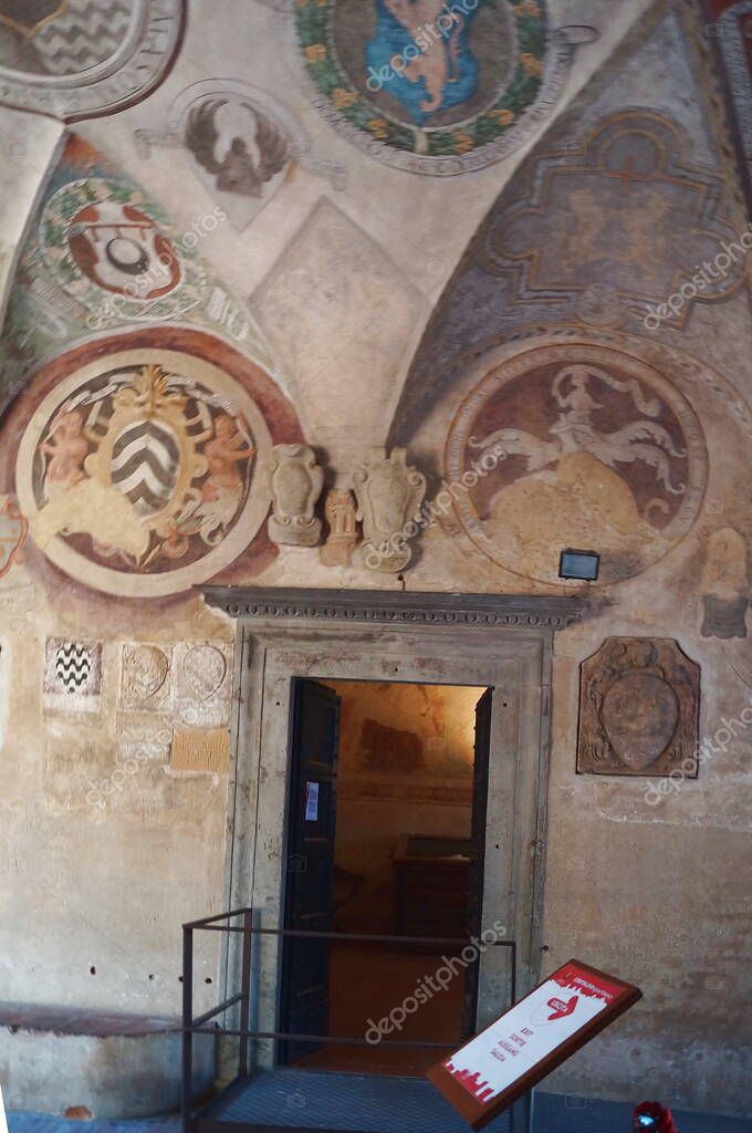 Detalle del patio del Palacio Pretorio o del Vicariato en el antiguo