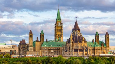 Ottawa Nehri 'nden Parliament Hill