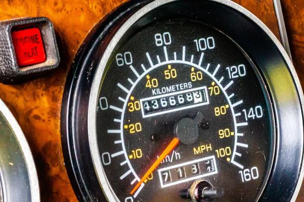 Kamyon Sayacındaki Yüksek Kilometre