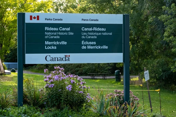 Letrero Verde Parques Canadá Ubicación Merrickville Locks Del Canal Rideau — Foto de Stock
