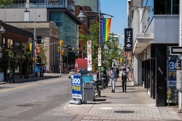 Emberek Séta Bank Street Belvárosában Ottawa Ontario Kanada Közepén Nyár — Stock Fotó