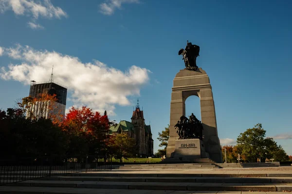 Cenotafio Del Monumento Nacional Guerra Plaza Confederación Del Centro Ottawa —  Fotos de Stock