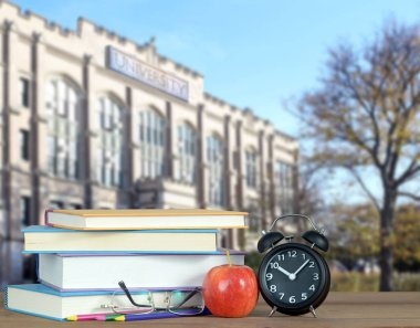 kitap ve üniversite