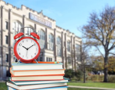 kitap ve üniversite