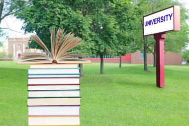 kitap ve üniversite