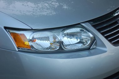 Gündüz vakti arabanın kapanışı. 