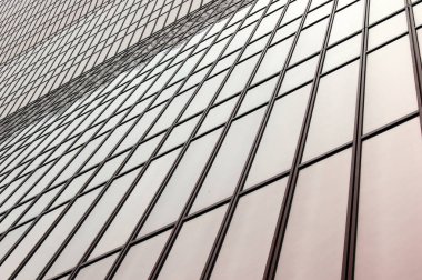 Yüksek binanın cam çerçevesi