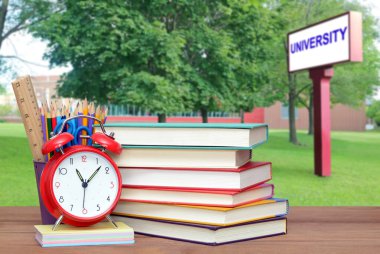 kitap ve üniversite