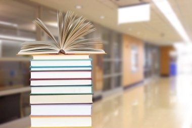 kitap ve üniversite