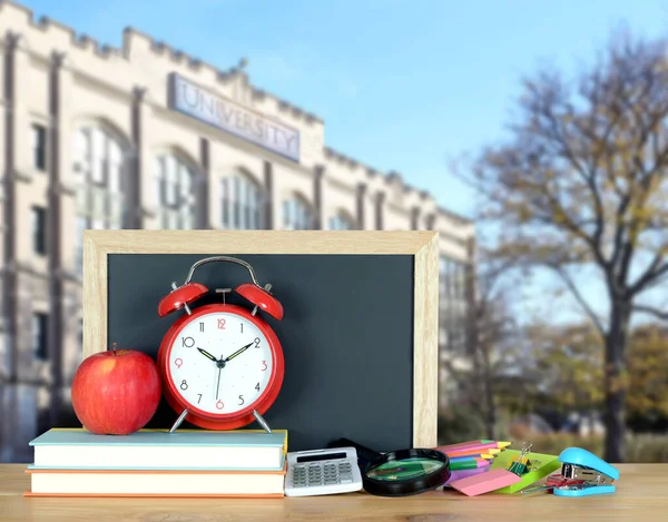 kitap ve üniversite