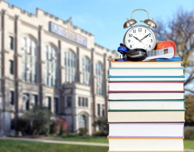 kitap ve üniversite