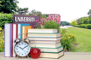 kitap ve üniversite