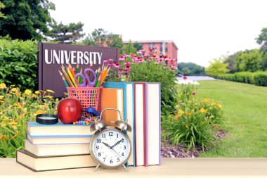 kitap ve üniversite