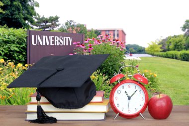 kitap ve üniversite