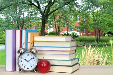 kitap ve üniversite