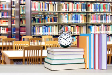 Üniversite Kütüphanesi