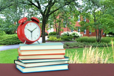 kitap ve üniversite