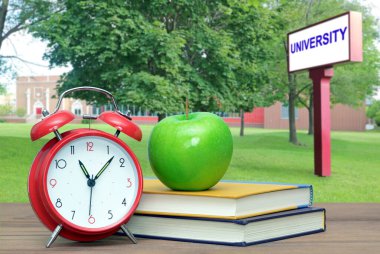 kitap ve üniversite