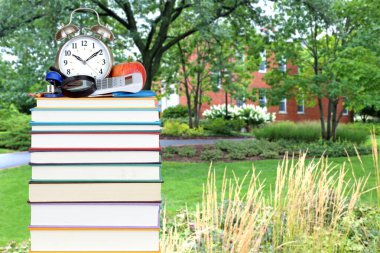 kitap ve üniversite