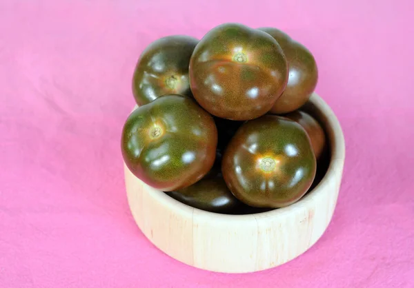 Tomate castanho — Fotografia de Stock