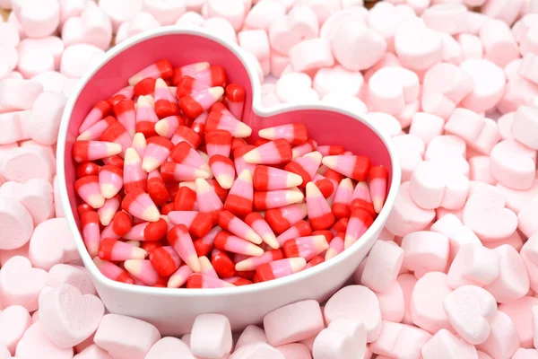 Roze marshmallow kom — Stockfoto