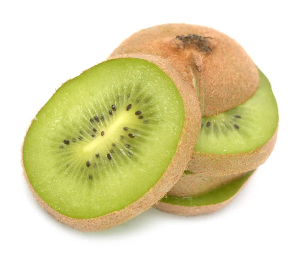 Gehakte kiwi 's en hele kiwi — Stockfoto