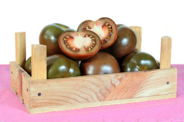 Tomate castanho — Fotografia de Stock