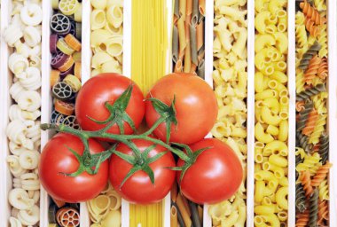 Makarna ve domates