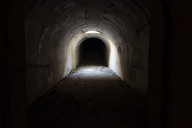 Fort Pospelova, Rusya Adası, Vladivostok yeraltı tüneli çıkın.