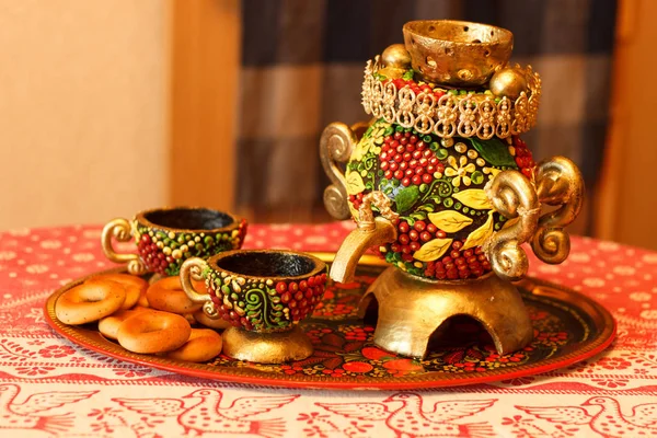 Handmade Gingerbread Samovar Tea Cups Standing Table Dish — Stock Photo, Image