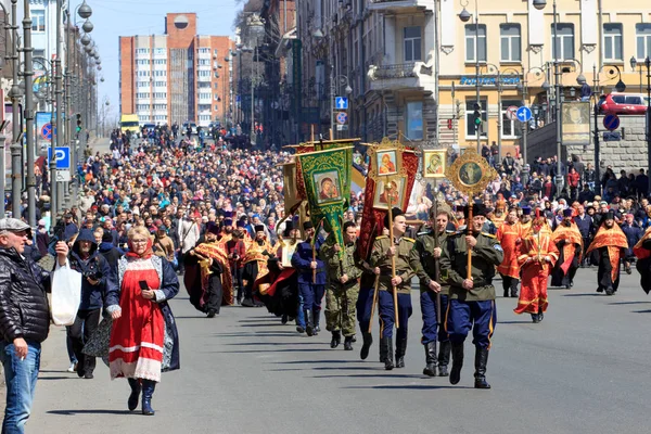 Vladivostok Russia April 2018 Priests Cossacks Easter Procession Center Vladivostok — Stock Photo, Image